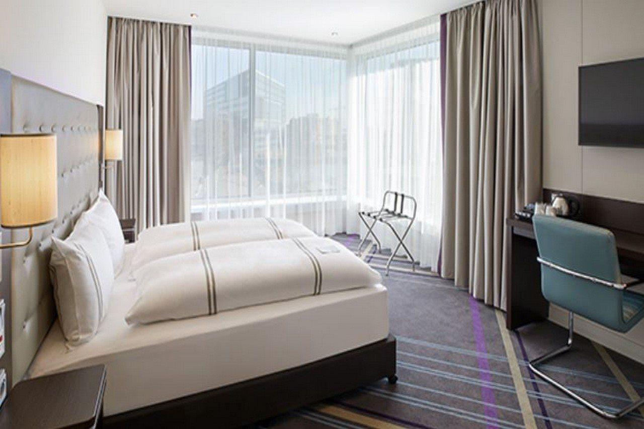 Premier Inn Duesseldorf City Friedrichstadt Bagian luar foto