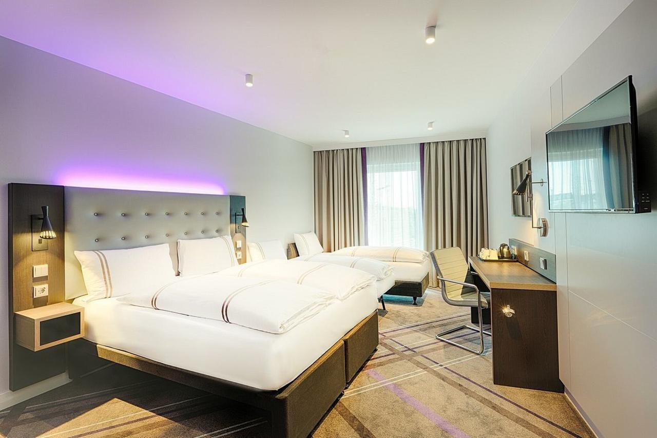 Premier Inn Duesseldorf City Friedrichstadt Bagian luar foto