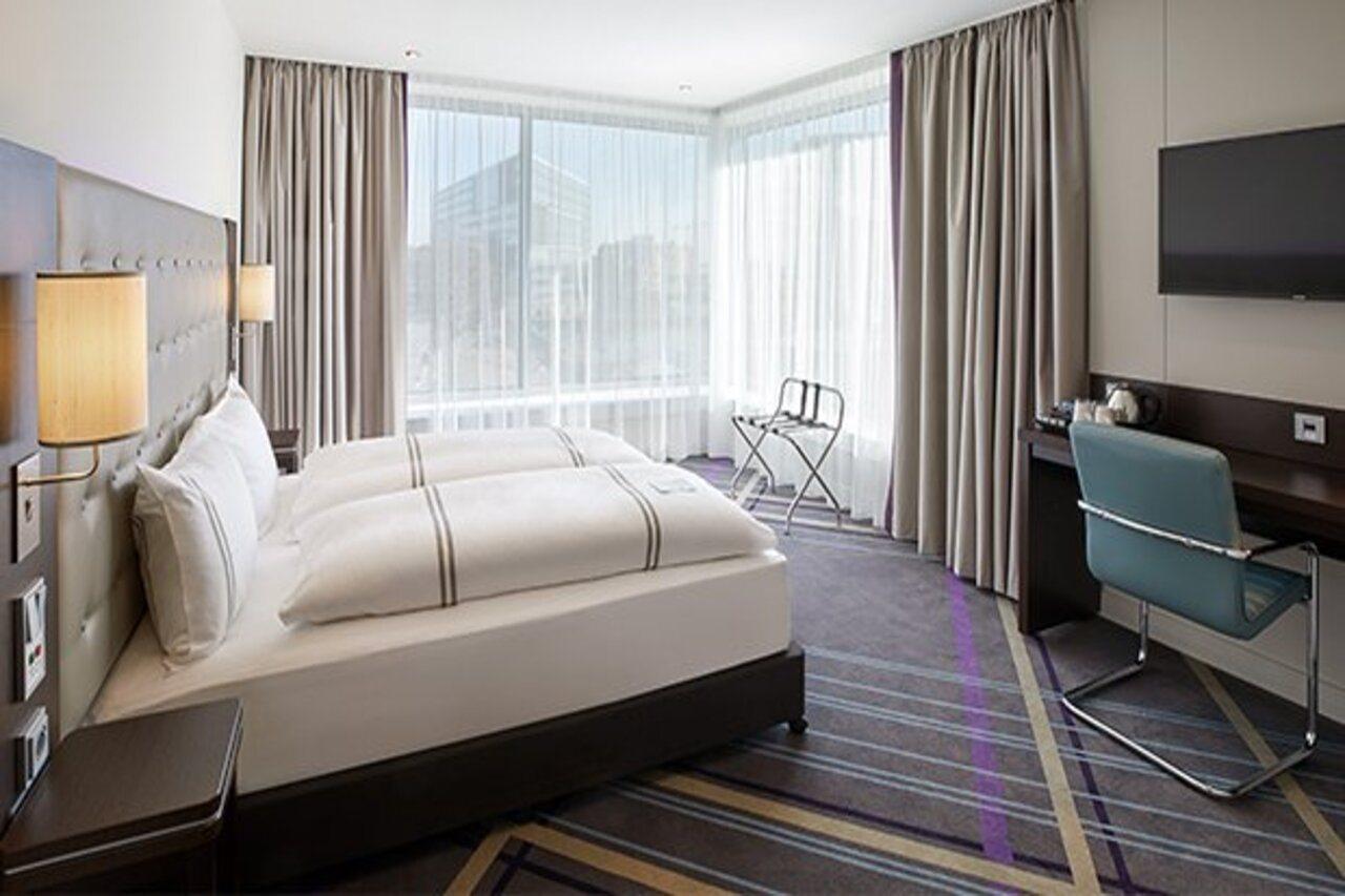 Premier Inn Duesseldorf City Friedrichstadt Bagian luar foto