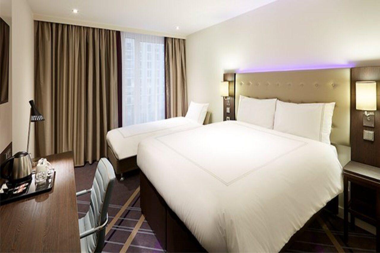 Premier Inn Duesseldorf City Friedrichstadt Bagian luar foto