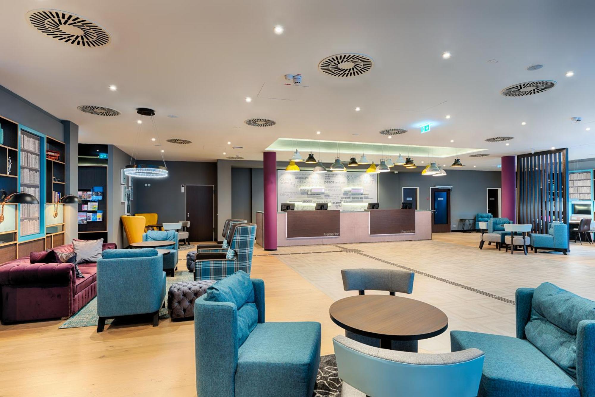 Premier Inn Duesseldorf City Friedrichstadt Bagian luar foto